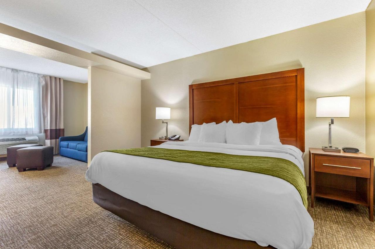 Comfort Inn & Suites Phoenix North - Deer Valley Exteriör bild
