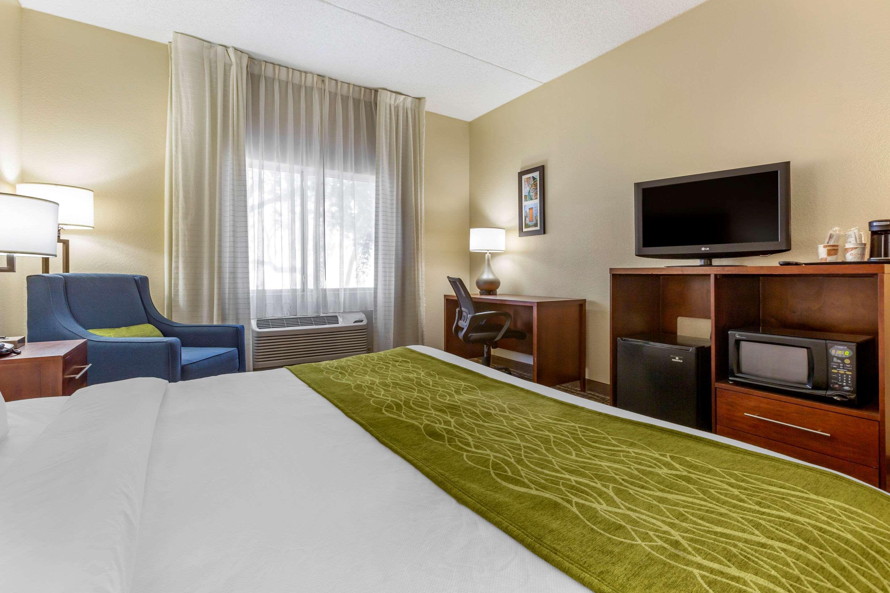 Comfort Inn & Suites Phoenix North - Deer Valley Exteriör bild