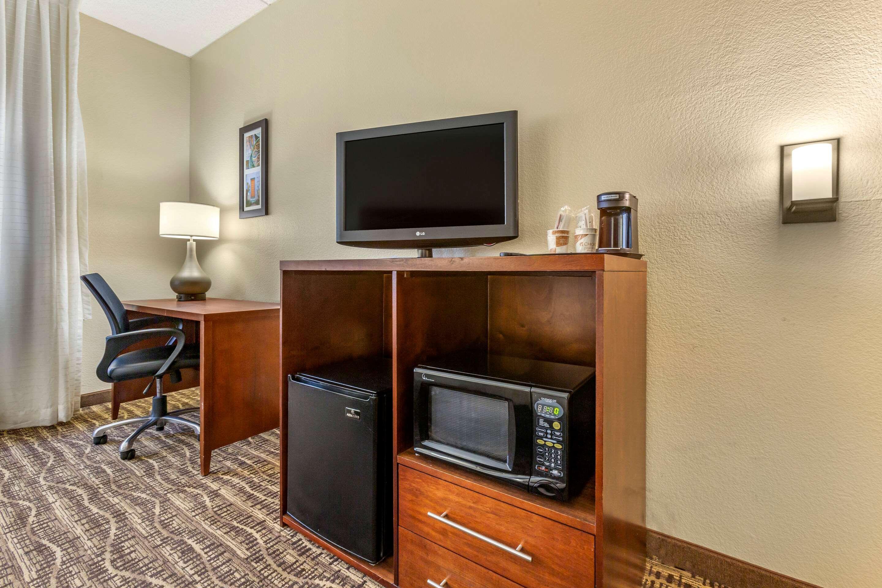 Comfort Inn & Suites Phoenix North - Deer Valley Exteriör bild