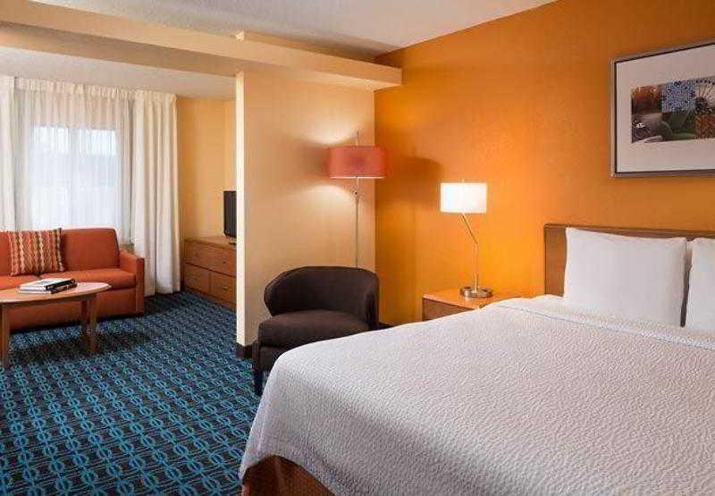 Comfort Inn & Suites Phoenix North - Deer Valley Exteriör bild