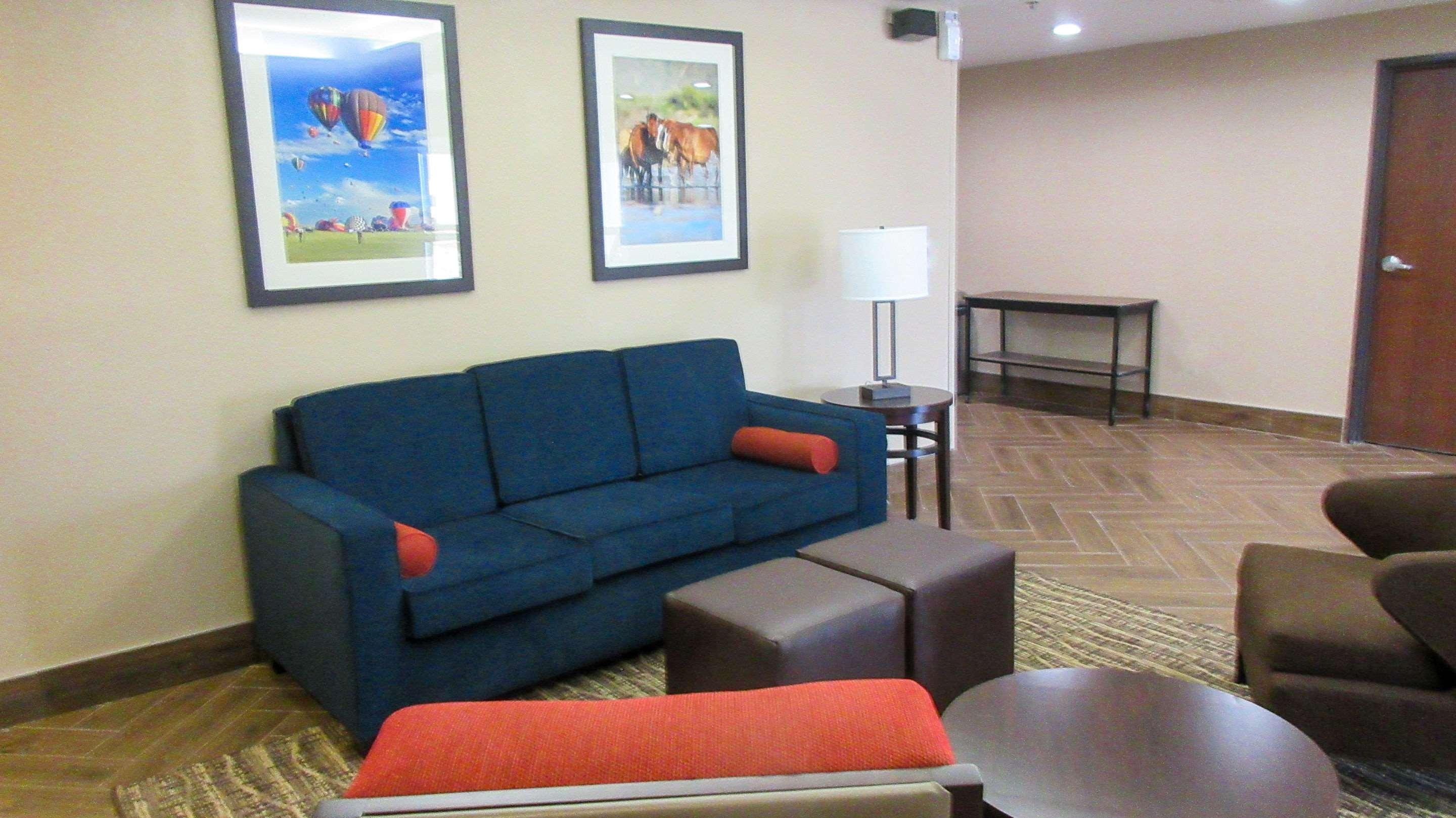 Comfort Inn & Suites Phoenix North - Deer Valley Exteriör bild