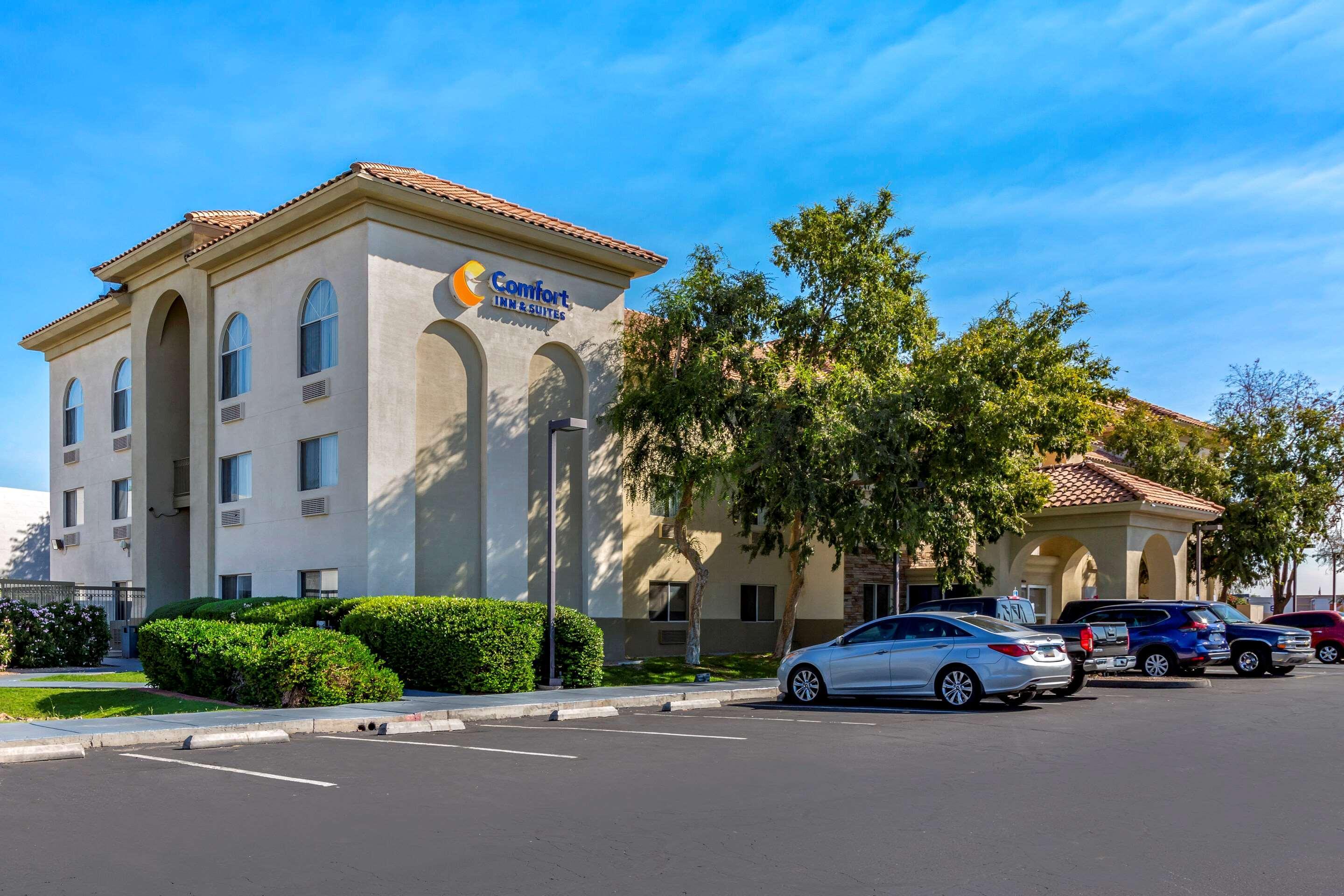 Comfort Inn & Suites Phoenix North - Deer Valley Exteriör bild