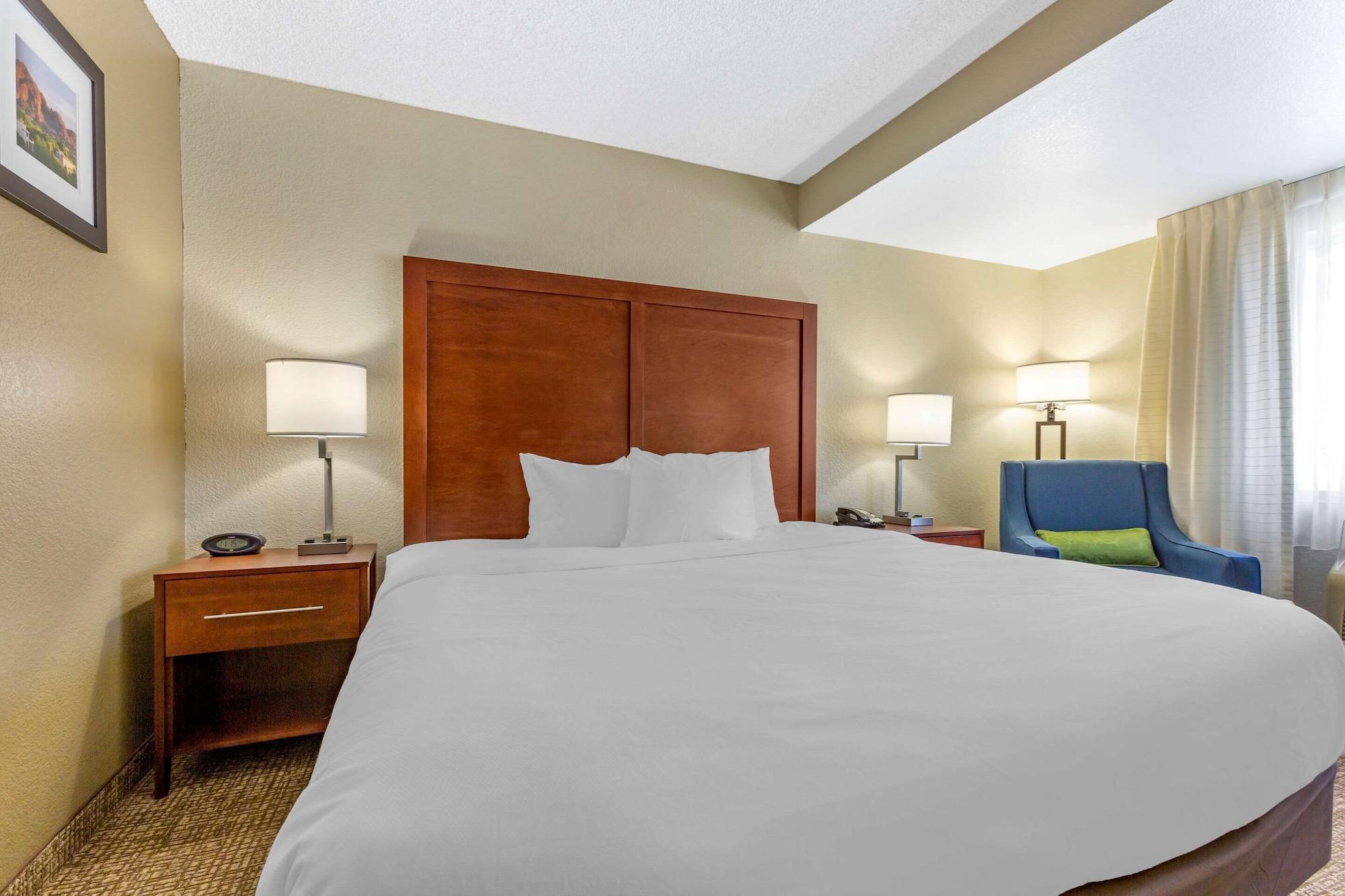 Comfort Inn & Suites Phoenix North - Deer Valley Exteriör bild