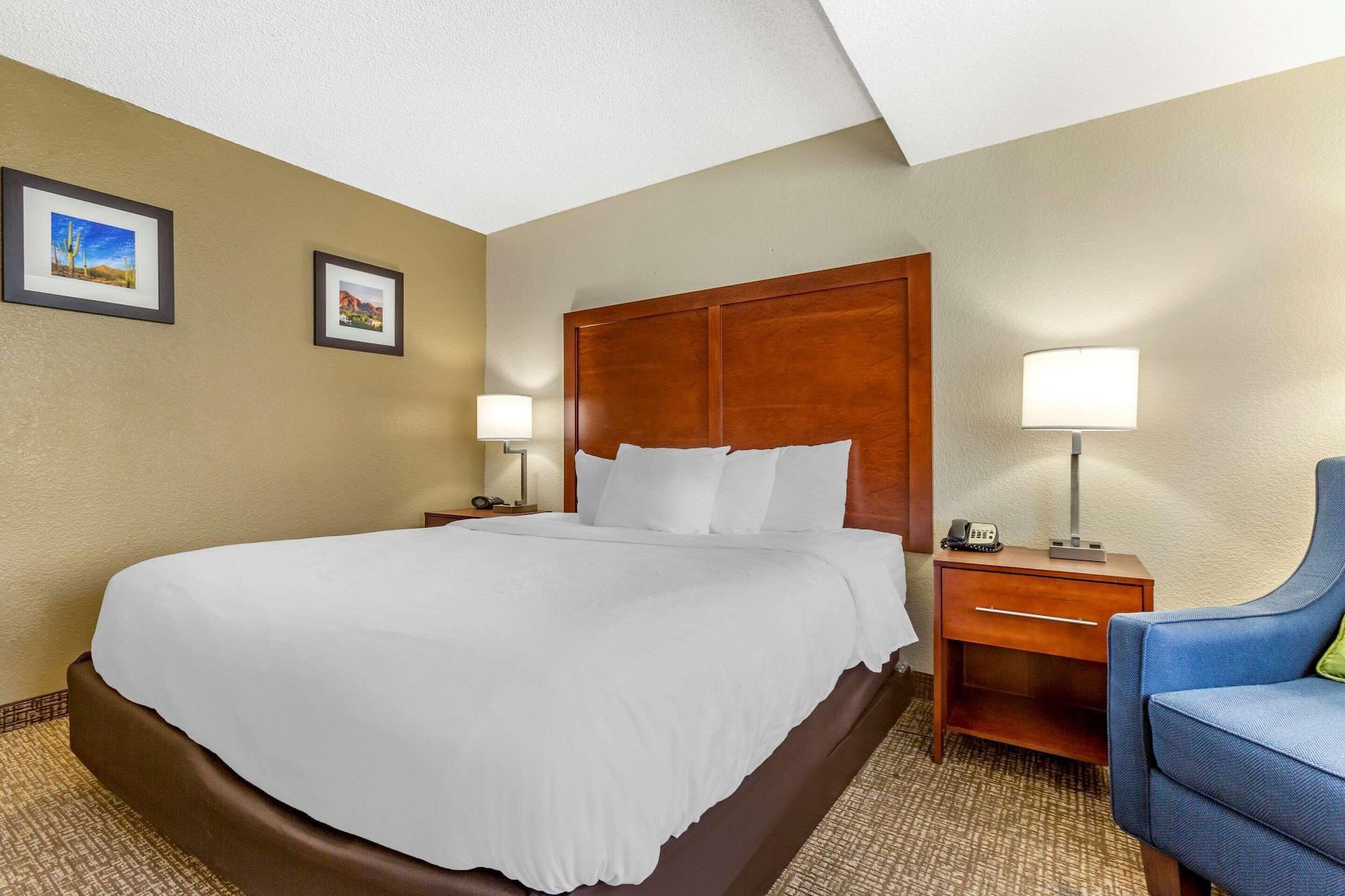 Comfort Inn & Suites Phoenix North - Deer Valley Exteriör bild