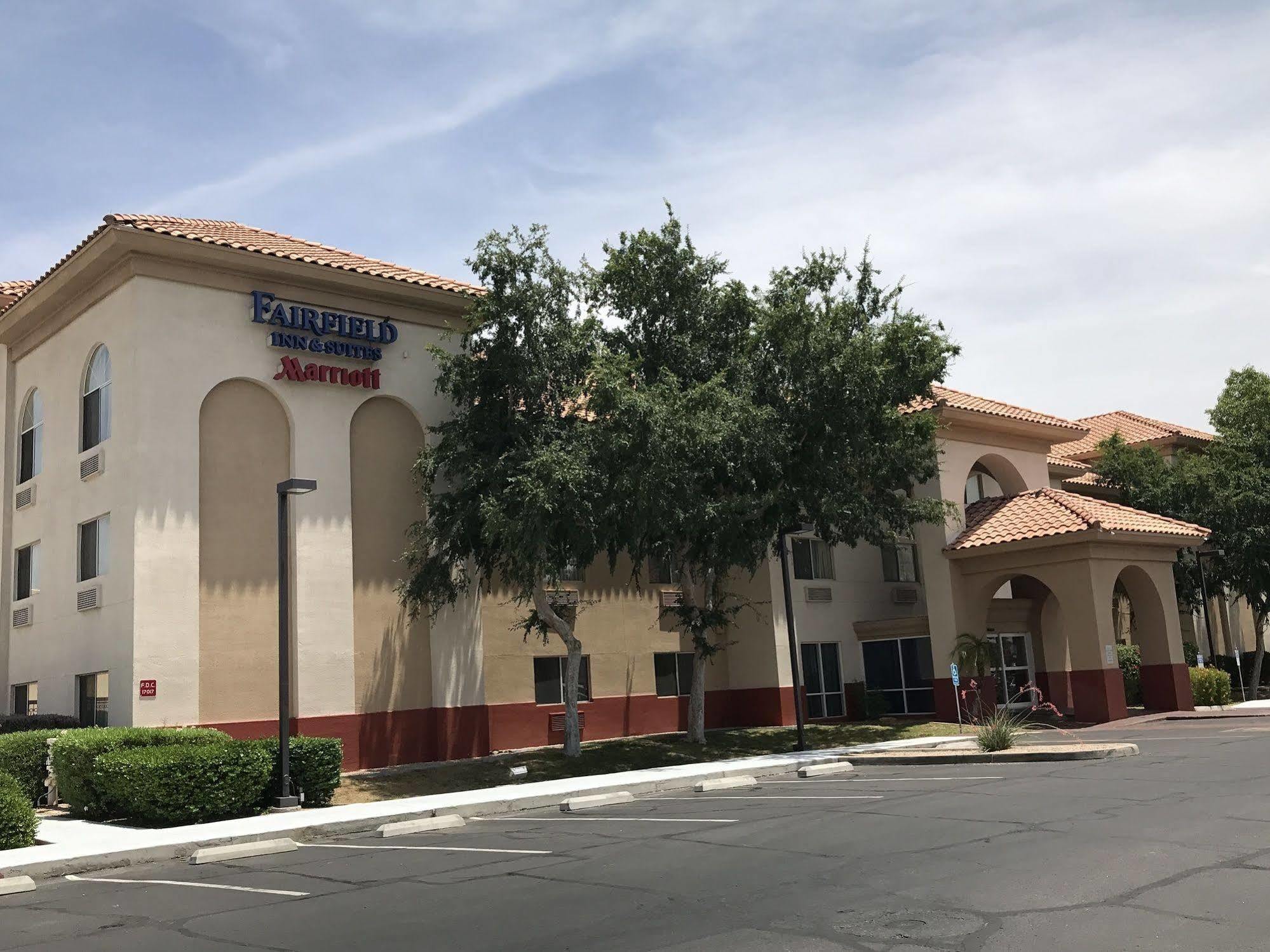 Comfort Inn & Suites Phoenix North - Deer Valley Exteriör bild