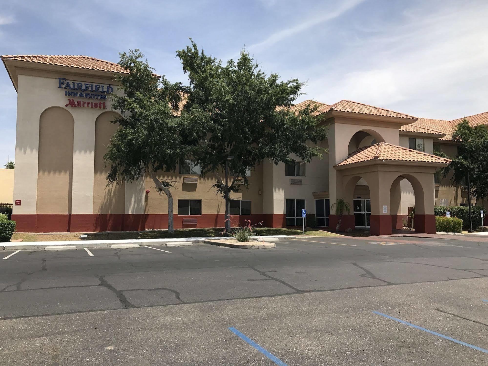 Comfort Inn & Suites Phoenix North - Deer Valley Exteriör bild